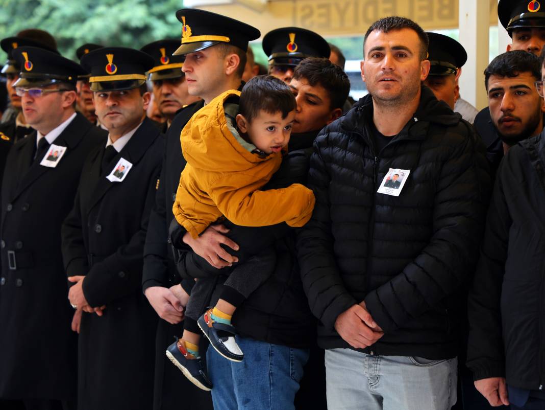 Şehit Uzman Çavuş Eren Kızıldağ'ın eşinden yürek yakan ağıt: Canım eşim, doyamadım Allah'ım 13